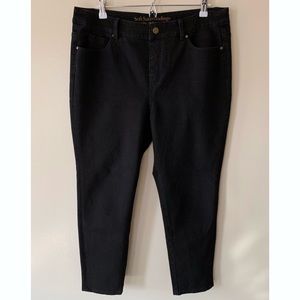 Soft Surroundings • PL • Black Denim Pull-on Pants